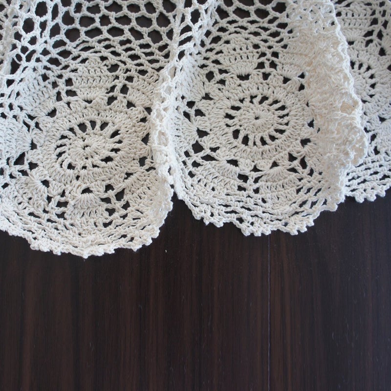 USTIDE 100% Cotton Lace Tablecloth Round White 70-inch Handmade Crochet Table Overlays Floral Design Table Covers - Image 3